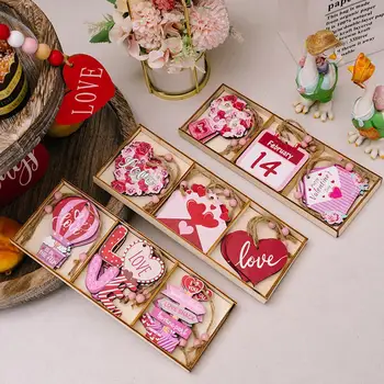 Подвесное деревянное украшение День святого Валентина Деревянный набор для подвешивания в виде сердца с ремешком Дизайн конверта Розовые украшения для дома