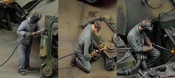 В разобранном виде 1/35 старинный ремонт Механический вокер включает в себя 3 (БЕЗ БАКА) Миниатюрные модели из смоляной фигурки Неокрашенные