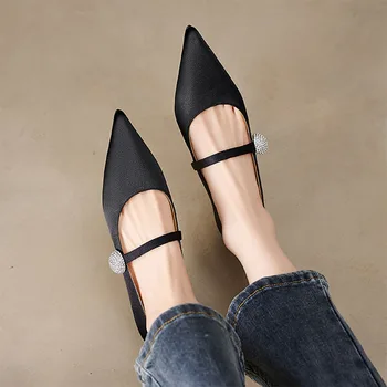 Новые женские туфли Мэри Джейнс на низком каблуке Классические туфли с острым носком Офисные женские туфли Хрустальная пряжка Кожаная обувь для женщин 1608N